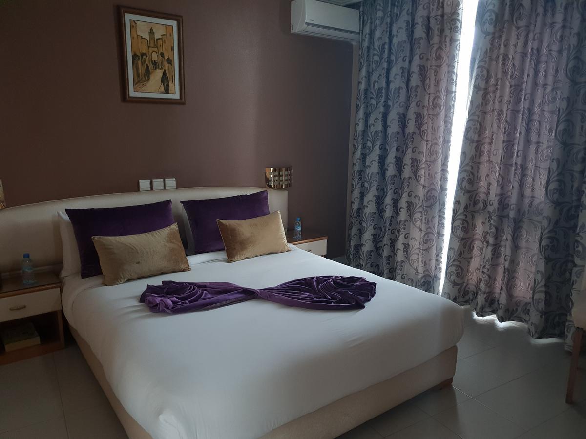 Rania Belmadina Hotel الدار البيضاء المظهر الخارجي الصورة